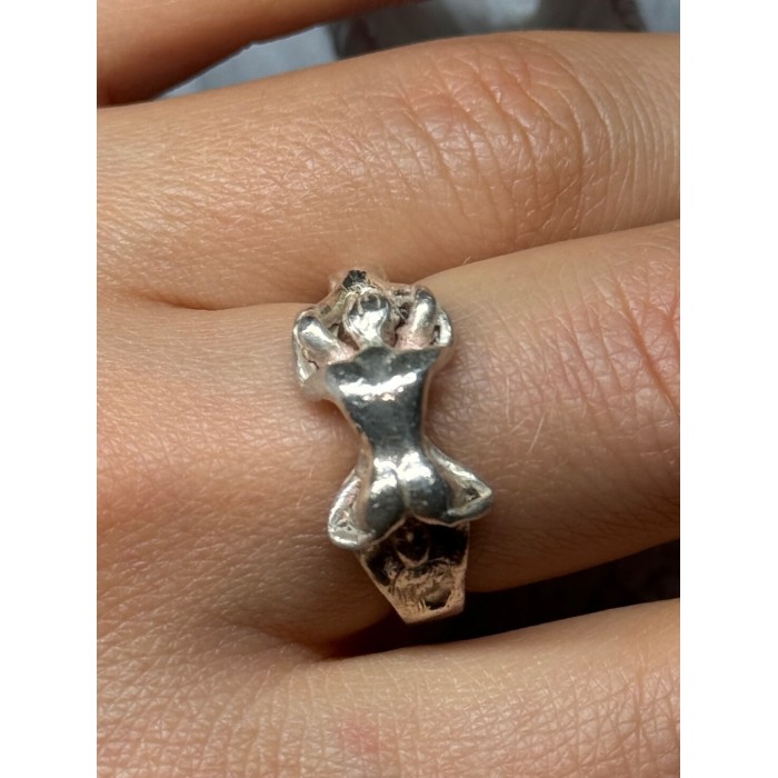 925 Sterling Silver Kamasutra Ring Size 7.5