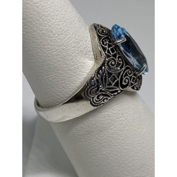 925 Sterling Silver Ring With Topaz Size 6.75