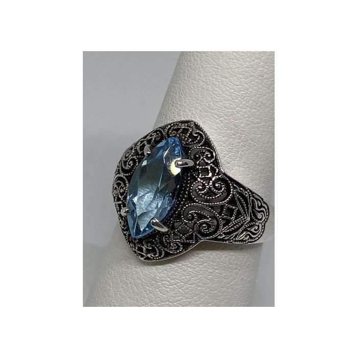 925 Sterling Silver Ring With Topaz Size 6.75