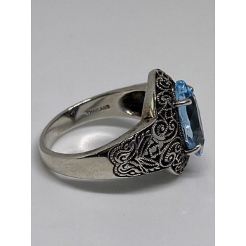 925 Sterling Silver Ring With Topaz Size 6.75