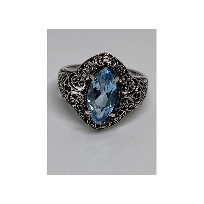 925 Sterling Silver Ring With Topaz Size 6.75