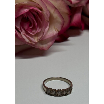 925 Sterling Silver CZ Ring Size 7