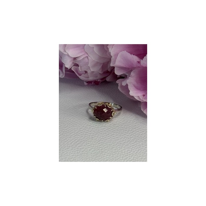925 Sterling Silver Gold Plated Part Ruby Ring Size 8