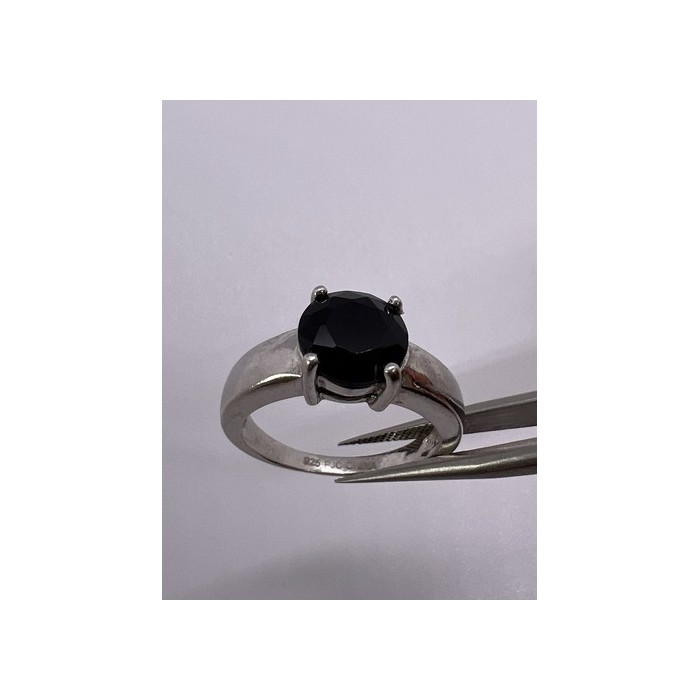 925 Sterling Silver Garnet Ring Size 6