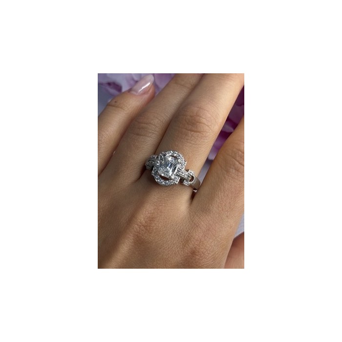 Beautiful 925 Sterling Silver CZ Ring Size 10