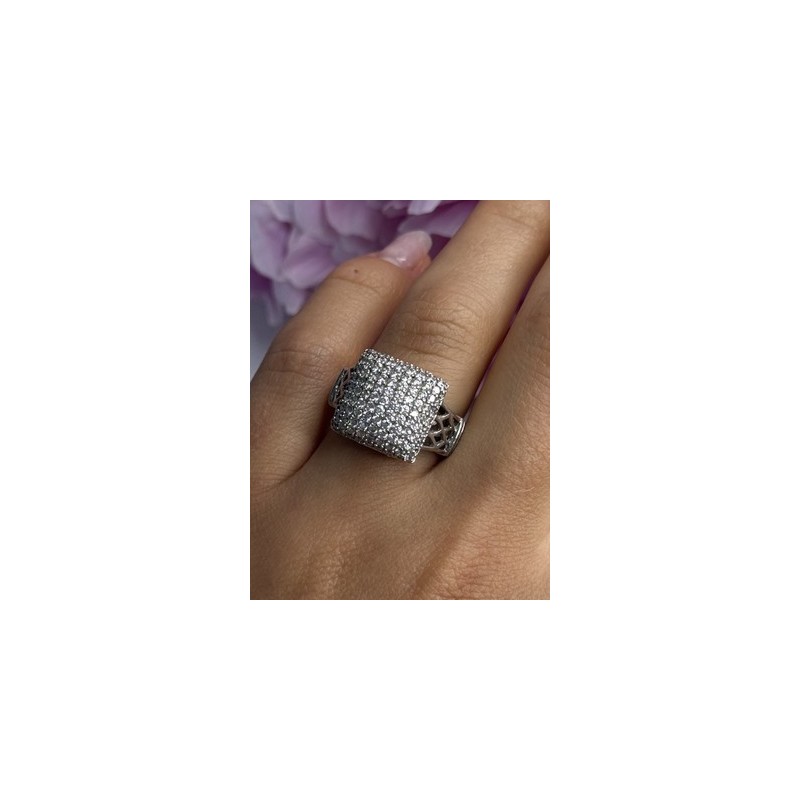 925 Sterling Silver White Sapphire Ring Size 7
