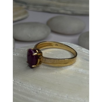 Elegant 10K Yellow Gold Ruby Ring Size 7