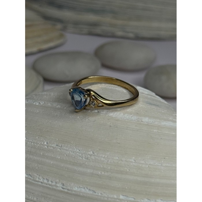 10K Yellow Gold Blue Topaz Heart & Diamonds Ring Size 7