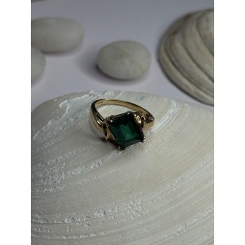 10K Yellow Gold Emerald Ring Size 4