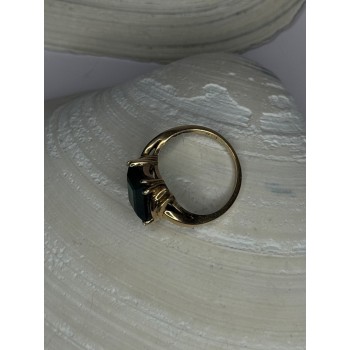 10K Yellow Gold Emerald Ring Size 4
