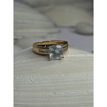 14K Yellow Gold Aquamarine & Diamonds Ring Size 5