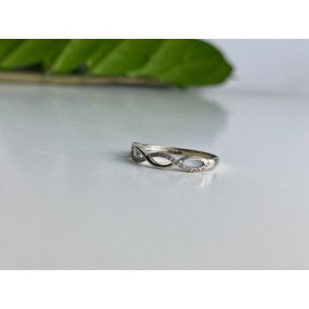 10K WHITE GOLD DIAMONDS RING SIZE 7