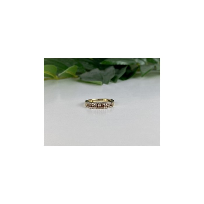 10K YELLOW GOLD WHITE SAPPHIRE & DIAMONDS RING SIZE 8