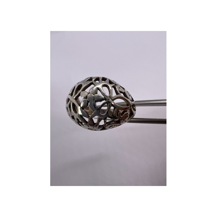925 Sterling Silver Porous Flower Design Ring Size 8