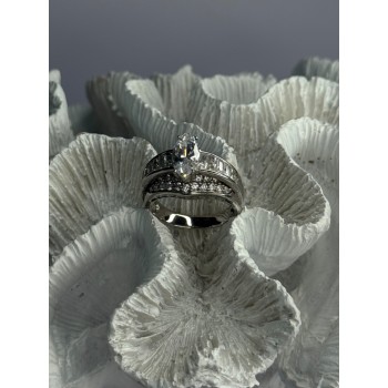 Shiny 925 Sterling Silver CZ Ring Size 9