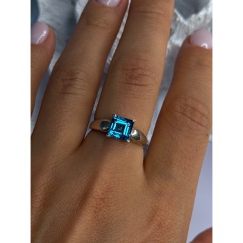 925 Sterling Silver Blue Topaz Ring Size 8