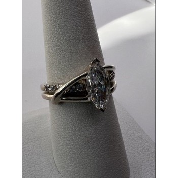 925 Sterling Silver CZ Ring Size 7.5