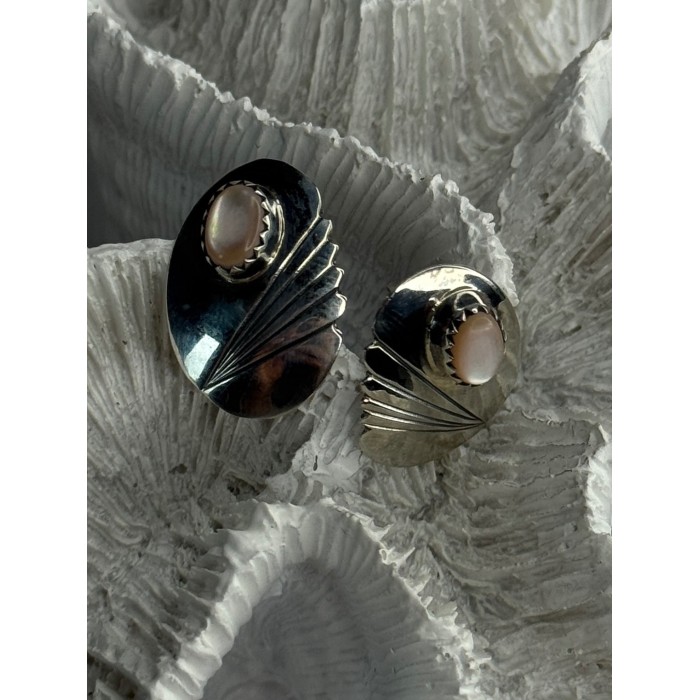 Vintage 925 Sterling Silver Pink Abalone Earrings Length 0.80 Inch