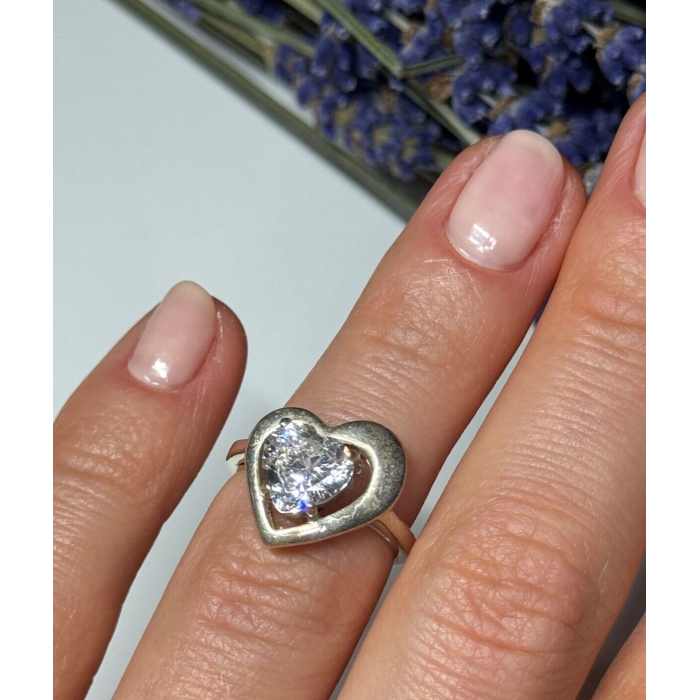 925 Sterling Silver CZ Heart Ring Size 5