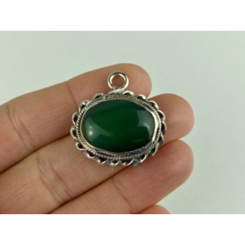 Vintage 925 Sterling Silver Green Agate Pendant