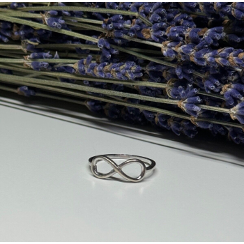 925 Sterling Silver Infinity Ring Size 8.5