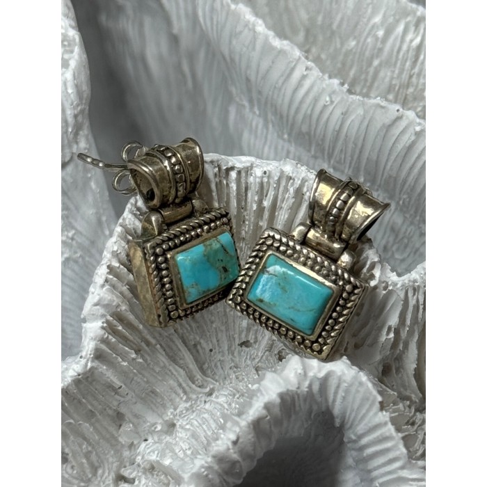 Vintage 925 Sterling Silver Turquoise Earrings Length 0.7 Inch