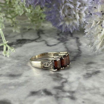 Vintage 925 Sterling Silver Almandine Ring Size 8