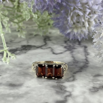 Vintage 925 Sterling Silver Almandine Ring Size 8