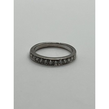 925 Sterling Silver & CZ Ring Size 6