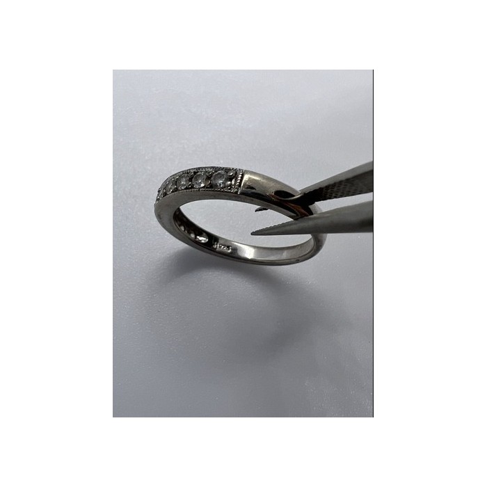 925 Sterling Silver & CZ Ring Size 6