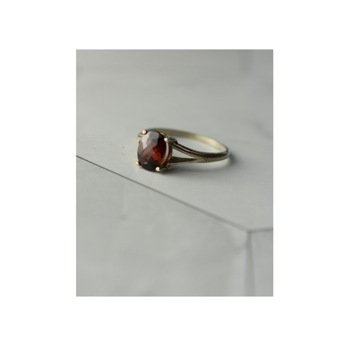 925 Sterling Silver Garnet Ring Size 7