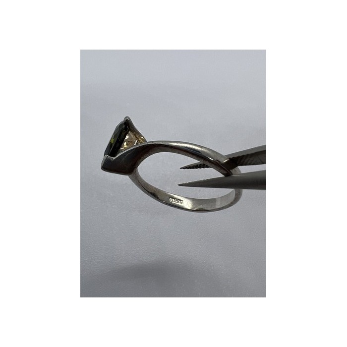 925 Sterling Silver CZ Ring Size 6.5