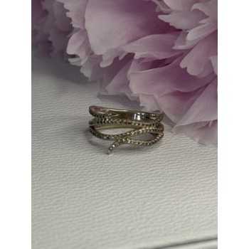 Classy 925 Sterling Silver Diamonds Ring Size 7