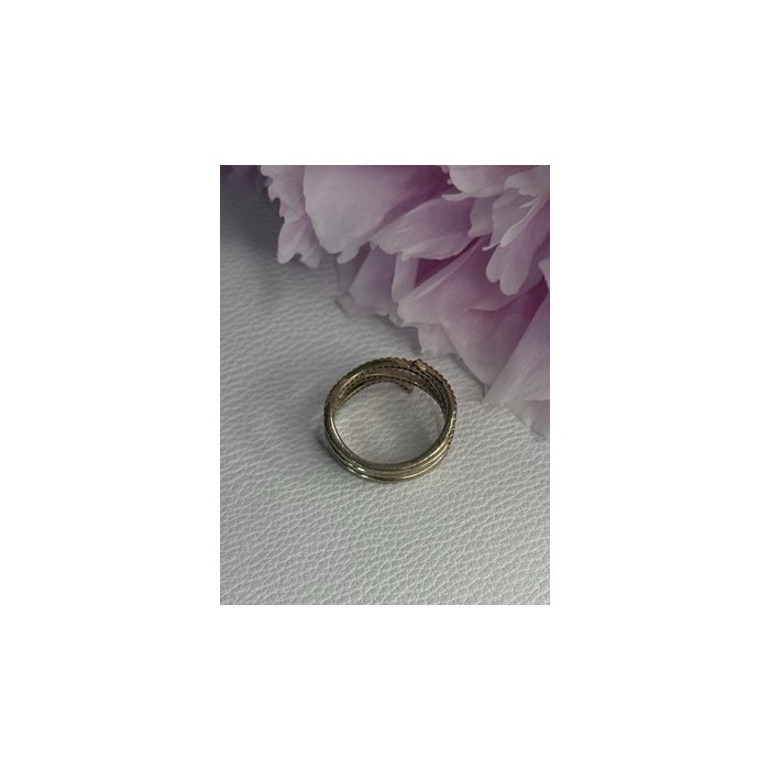 Classy 925 Sterling Silver Diamonds Ring Size 7