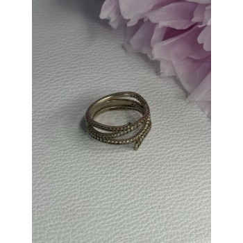 Classy 925 Sterling Silver Diamonds Ring Size 7