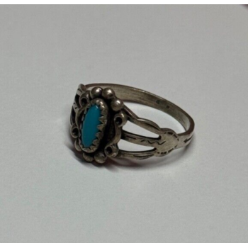 925 Sterling Silver Turquoise Ring Size 4