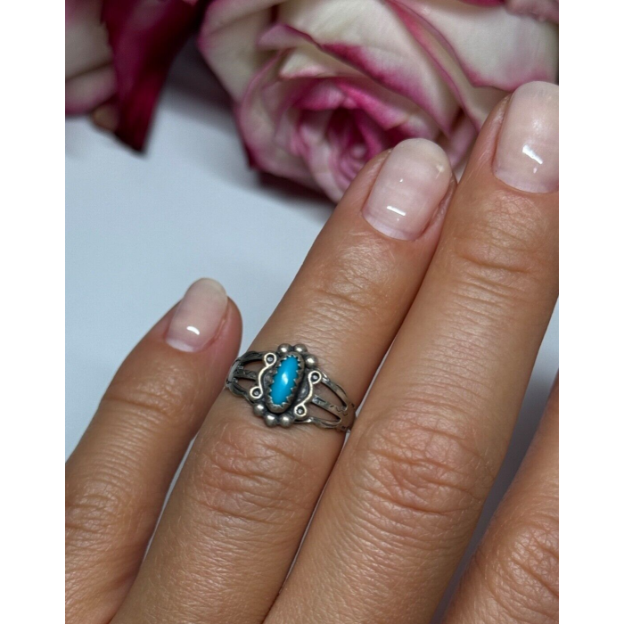 925 Sterling Silver Turquoise Ring Size 4