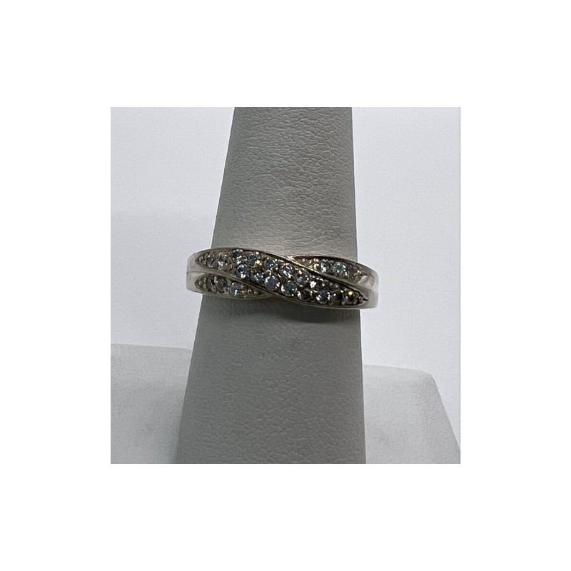 925 Sterling Silver & CZ Ring Size 7.5
