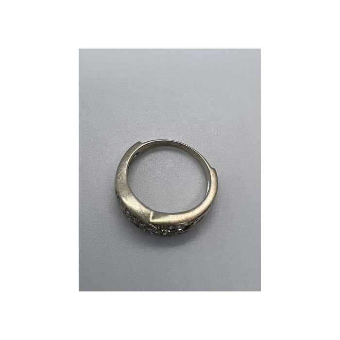 925 Sterling Silver & CZ Ring Size 7.5