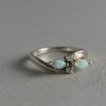 925 STERLING SILVER OPAL & CZ RING SIZE 6.5