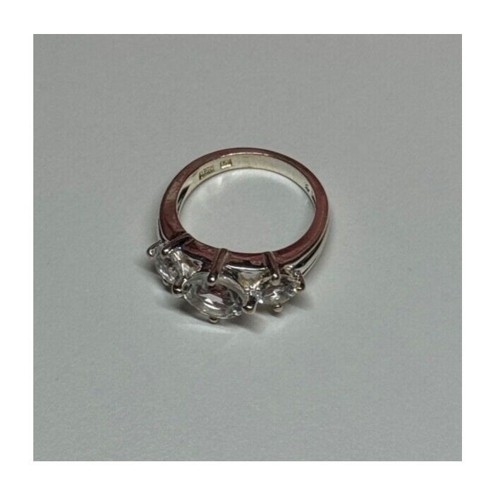 925 Sterling Silver CZ Ring Size 4
