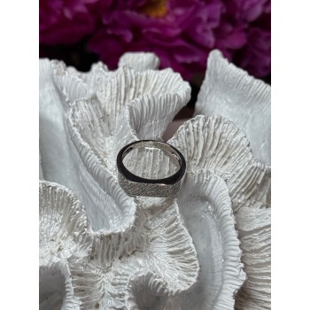 925 Sterling Silver Diamonds Ring Size 9.25