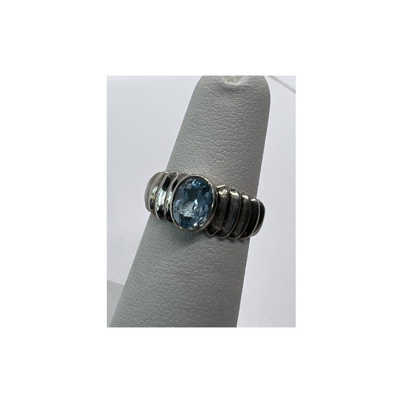 925 Sterling Silver & Blue Topaz Ring Size 5