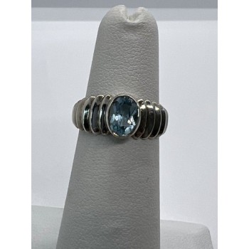 925 Sterling Silver & Blue Topaz Ring Size 5