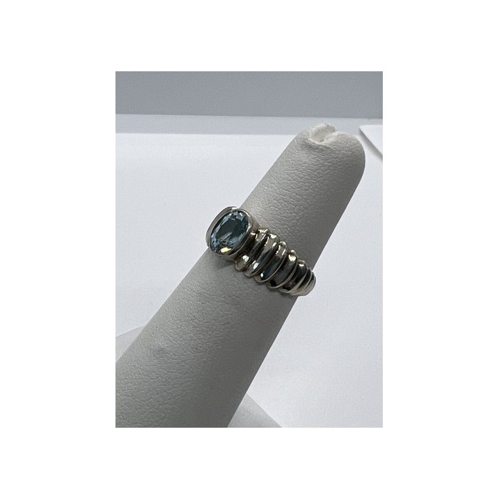 925 Sterling Silver & Blue Topaz Ring Size 5
