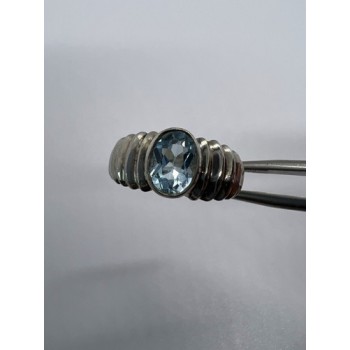 925 Sterling Silver & Blue Topaz Ring Size 5