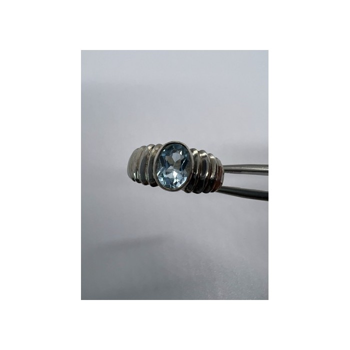 925 Sterling Silver & Blue Topaz Ring Size 5