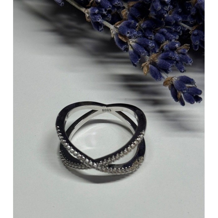 925 Sterling Silver CZ Ring Size 8.5