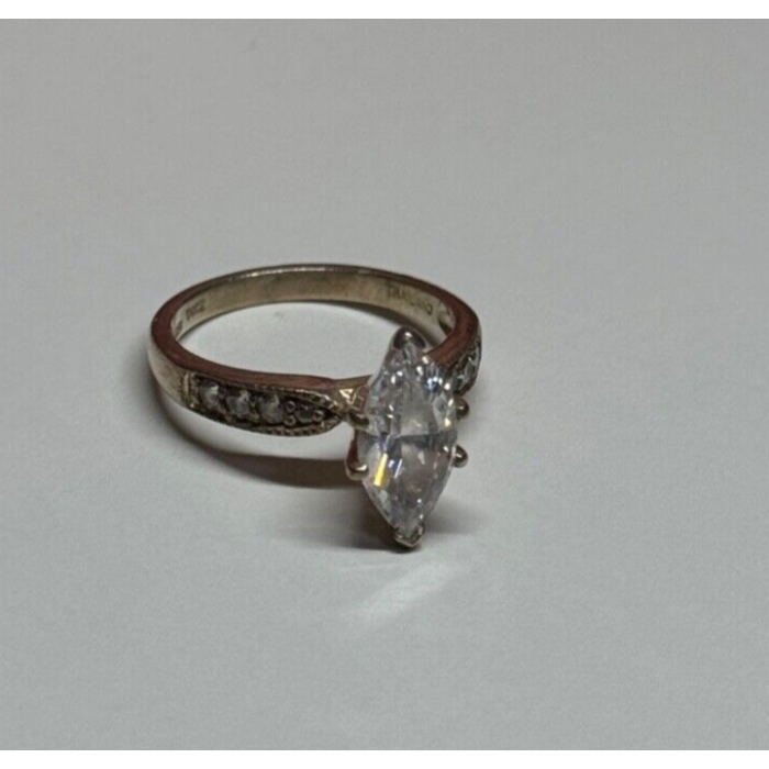 925 Sterling Silver CZ Ring Size 5.5