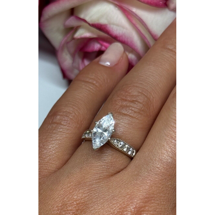 925 Sterling Silver CZ Ring Size 5.5